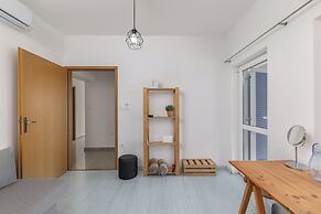 Holiday Home Seafront Escape