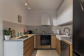 Holiday Home Seafront Escape