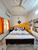Jaisalmer Hostel Crowd