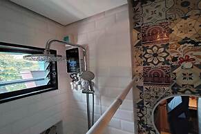 Redenza Suites Makati