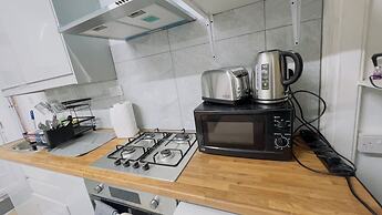 Mcrshared House-big Bedroom Sleeps 3
