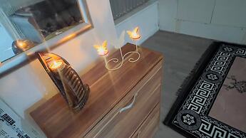 Mcrshared House-big Bedroom Sleeps 3