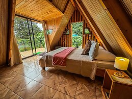 Tityra Lodge