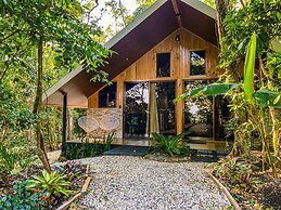 Tityra Lodge