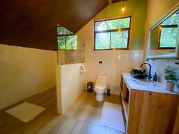Tityra Lodge