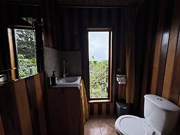 Tityra Lodge