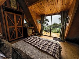 Tityra Lodge