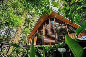 Tityra Lodge