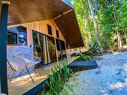 Tityra Lodge