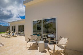 NEW 6BR Playground Private Pool Pro-bbq Palapa