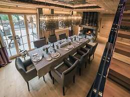 Superior Chalet With Views