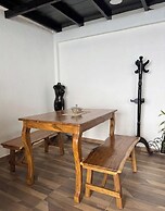 Bistro La Petite