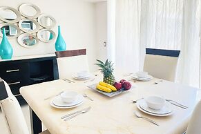 Apartments with Shared Pool and BBQ