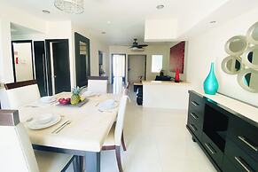 Apartments with Shared Pool and BBQ