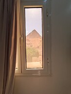Crystal pyramid inn