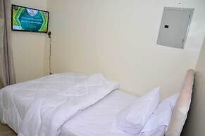 Crystal pyramid inn