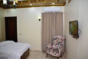 Crystal pyramid inn