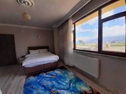 Parasut Village Hotel