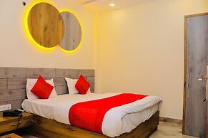Lemonade Hotel