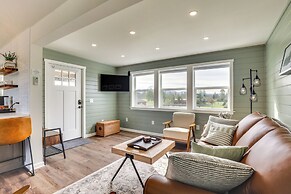 Idyllic Enumclaw Studio w/ Mount Rainier Views