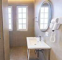 Oxygen Boutique Hotel