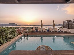 Adeste Seaview Villas
