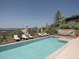 Adeste Seaview Villas
