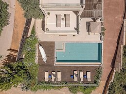Adeste Seaview Villas