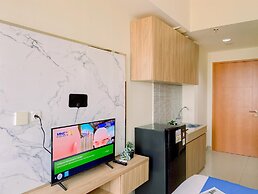 Comfy and Minimalist Studio Apartment at Evenciio Margonda