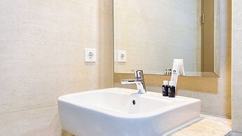 Simply Look Studio at Gold Coast Apartment