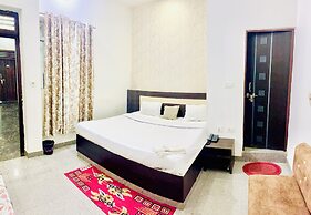 TAJ 3 STAR HOTEL
