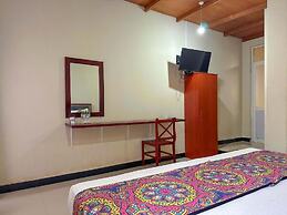 Elepath Lodge - Pinnawala