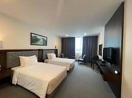 Peace Hotel Ha Long