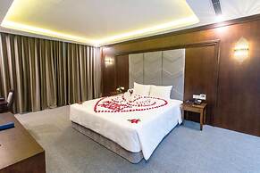 Peace Hotel Ha Long