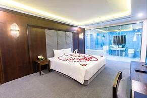 Peace Hotel Ha Long