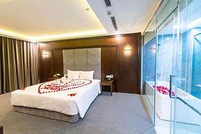 Peace Hotel Ha Long