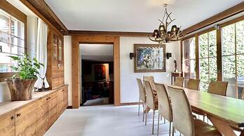 7-bedroom Chalet With Private Pool
