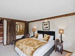 7-bedroom Chalet With Private Pool