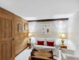 7-bedroom Chalet With Private Pool