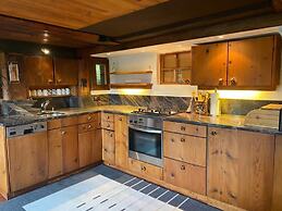 Chalet in Rougemont Near Ski Slopes