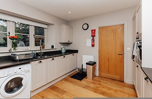 Nixey Cottage - From 250 Per Night