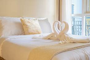 Bayshore Luxe by Prime