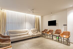 Treebo Premium Lalitha, RK Beach