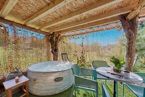 Luxury Glamping House Pia