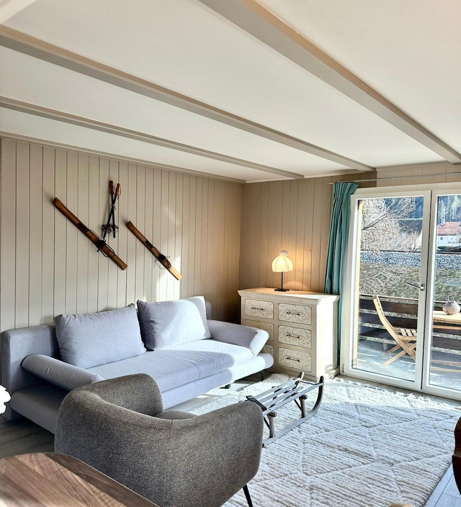Cosy Chalet With Garden