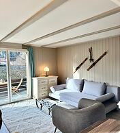 Cosy Chalet With Garden
