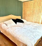Cosy Chalet With Garden