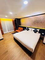 Emiri Hotel - Nana Bangkok