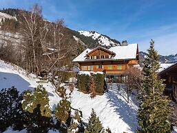Beautiful Alpine Luxury Flat in Rougemont