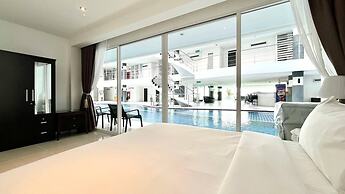 B12a - 2 Bdr Condo With Pool Access, Karon Beach